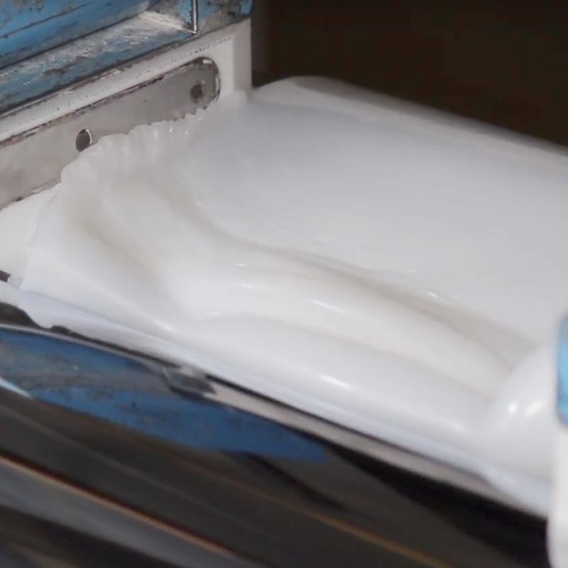 Gomma di silicone dell'insieme MVQ VMQ di tensione di personalizzazione 7% di colore per le parti elettriche